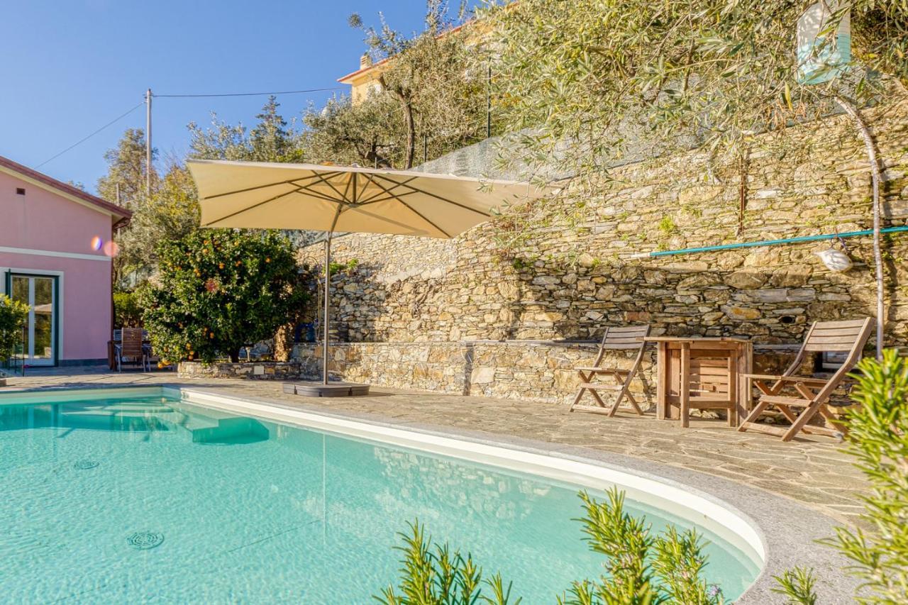 Appartamento CasaViva - Ampio Trilocale vista mare con piscina - Pieve Alta Pieve Ligure Esterno foto