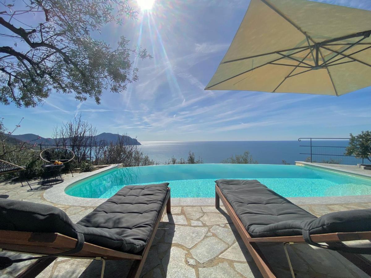 Appartamento CasaViva - Ampio Trilocale vista mare con piscina - Pieve Alta Pieve Ligure Esterno foto