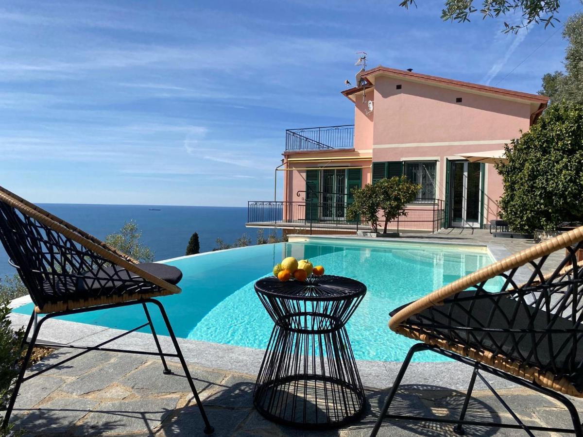 Appartamento CasaViva - Ampio Trilocale vista mare con piscina - Pieve Alta Pieve Ligure Esterno foto