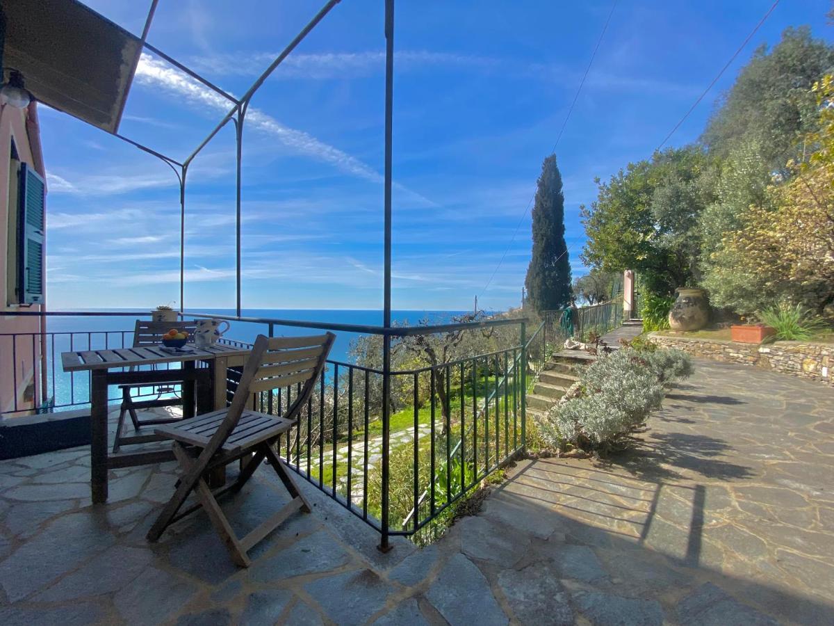 Appartamento CasaViva - Ampio Trilocale vista mare con piscina - Pieve Alta Pieve Ligure Esterno foto